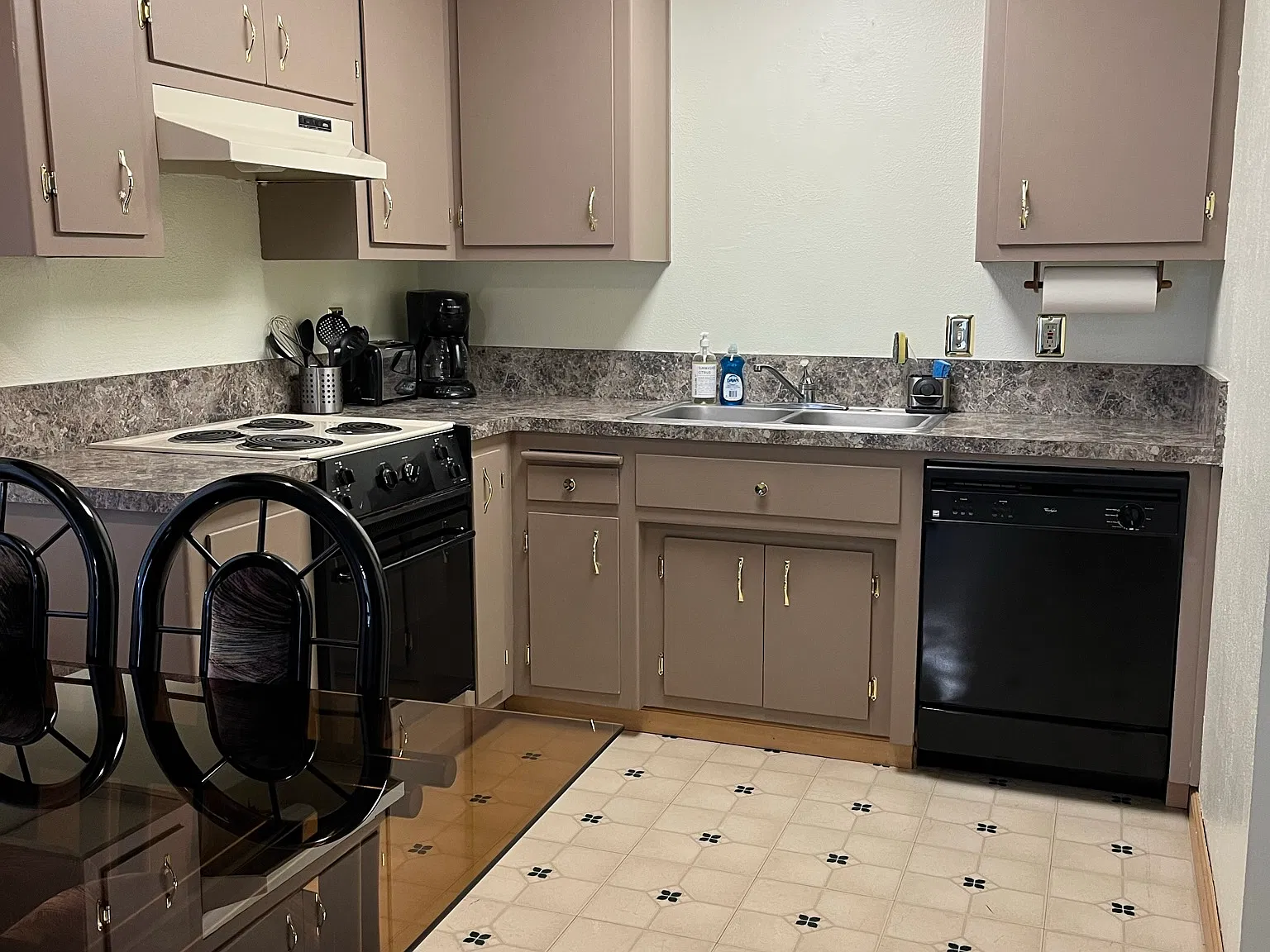 1223 Bonanza Ave - 10 — Photo 3