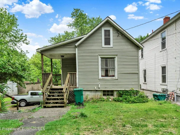 289 Brodhead Ave, East Stroudsburg, PA 18301