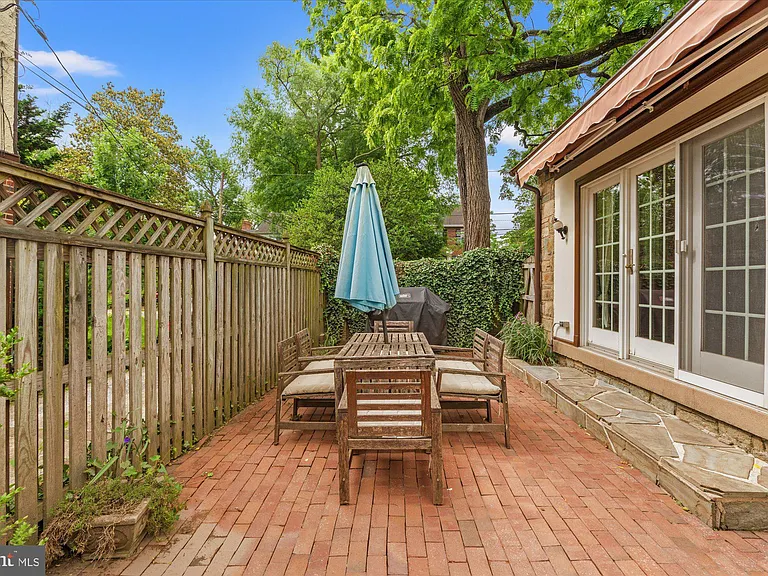 4613 Langdrum Ln — Photo 32