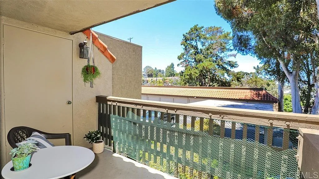 Building Photo - 13793 Mango Dr