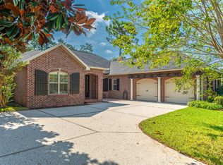 300 Grove Park Dr, Niceville, FL 32578