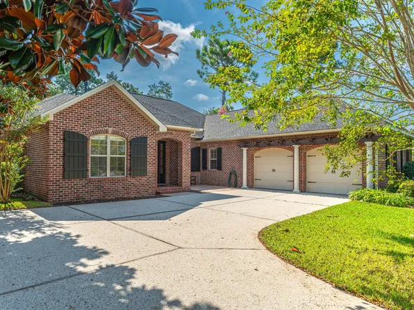 300 Grove Park Dr, Niceville, FL 32578