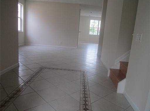 2nd image of 833 Vista Meadows Dr