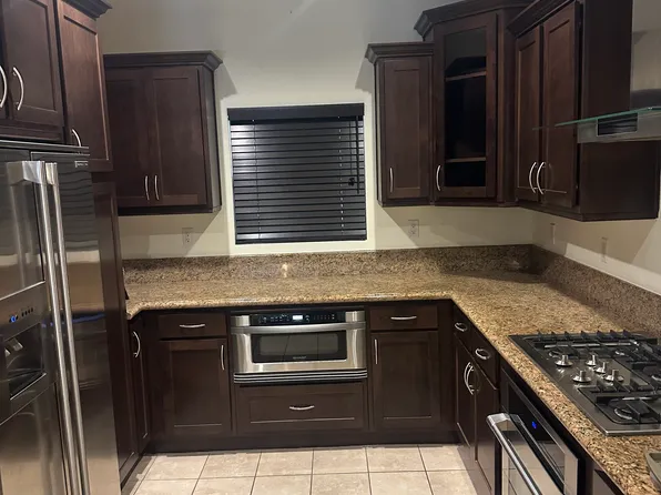 13200 Moorpark St APT 204, Sherman Oaks, CA 91423
