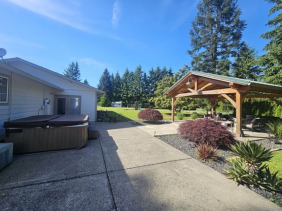 2nd image of 1809 NE 187th Ave