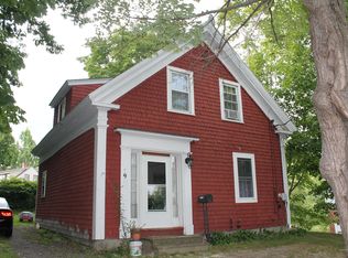 9 Maple St, Gardiner, ME 04345