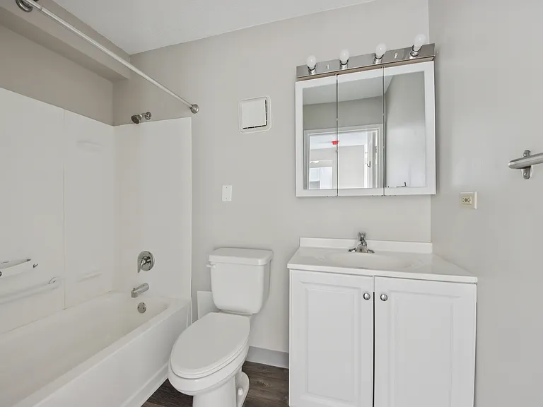 Legacy Crossings Apartment Living — Photo 33