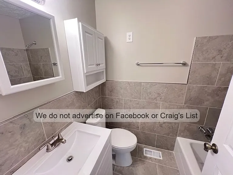 219 N Ingleside Dr — Photo 9