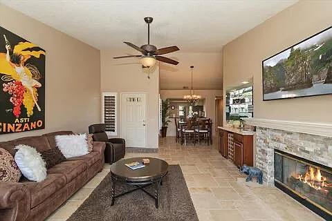 288 Desert Falls Dr E — Photo 2