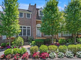 62 Marjorie Ct, Manhasset, NY 11030