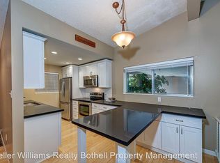 630 5th Ave S APT 1A, Edmonds, WA 98020