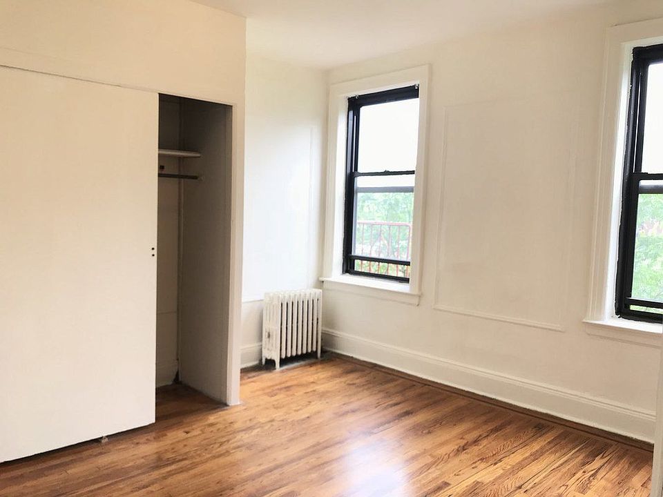 1st image of 4130 43rd St #D4