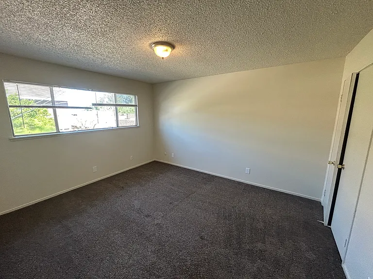 6019 N College Ave #H — Photo 3
