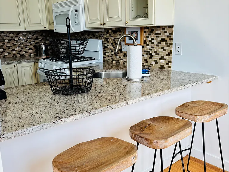 1001 Saint Paul St #7F — Photo 11