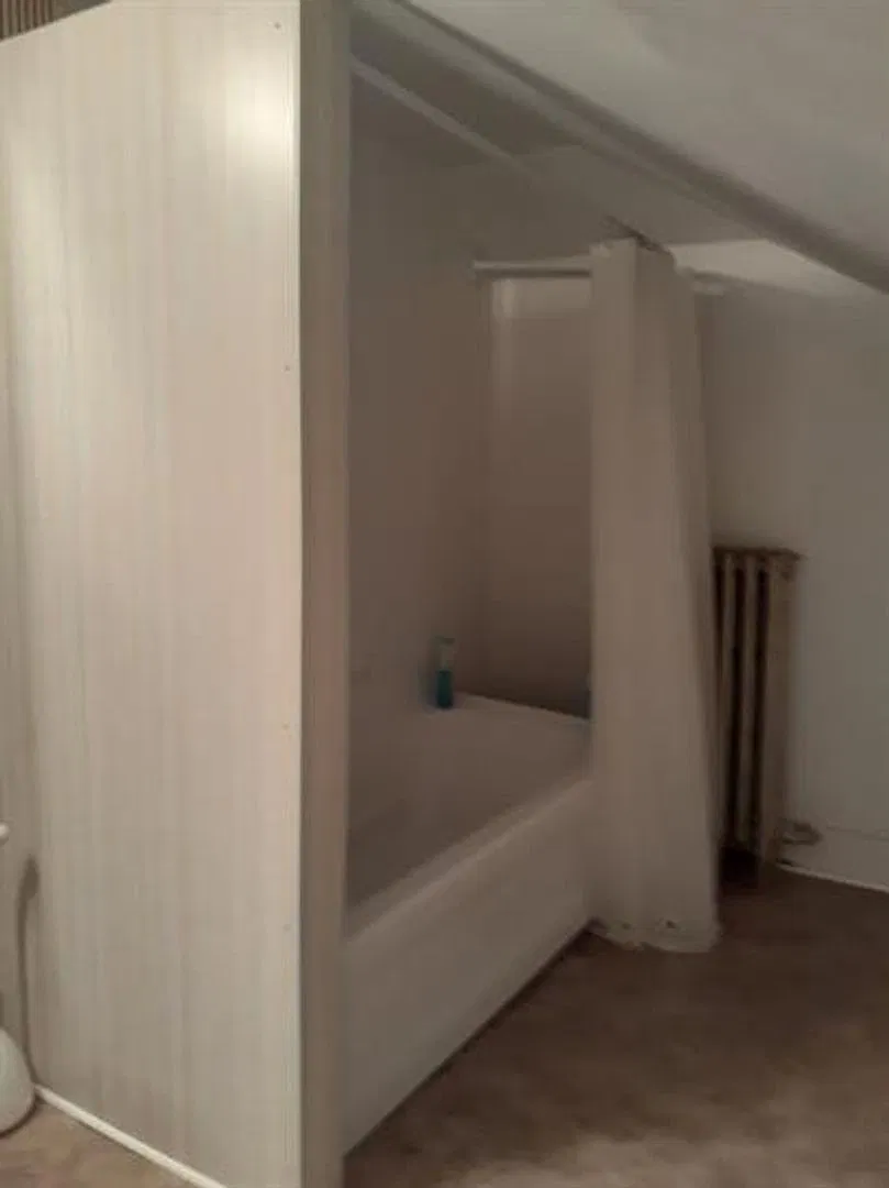 1007 Main 4 Unit — Photo 2