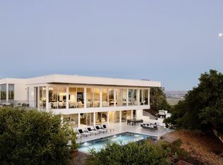 1460 Foster Rd, Napa, CA 94558