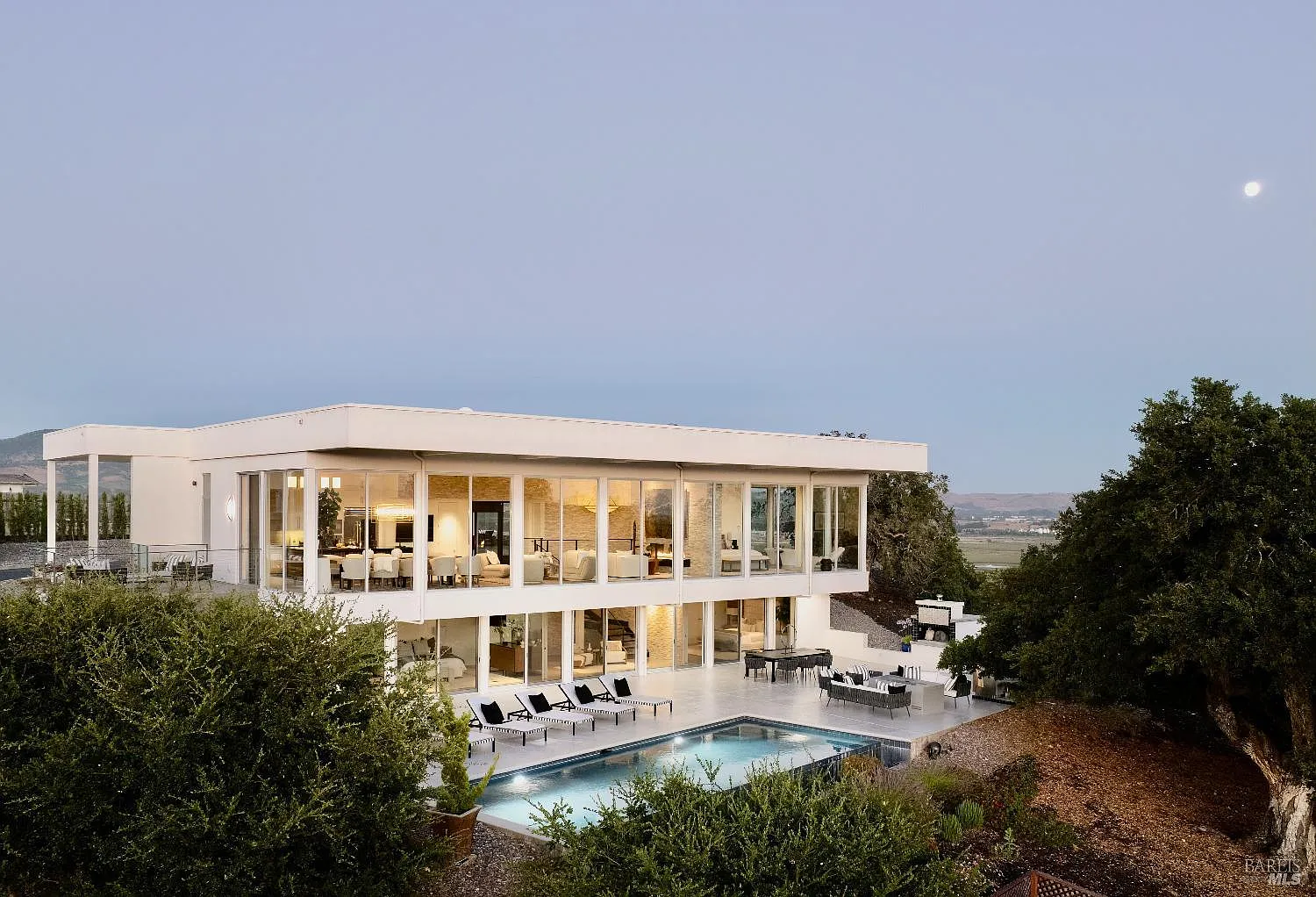 1460 Foster Road photo 1