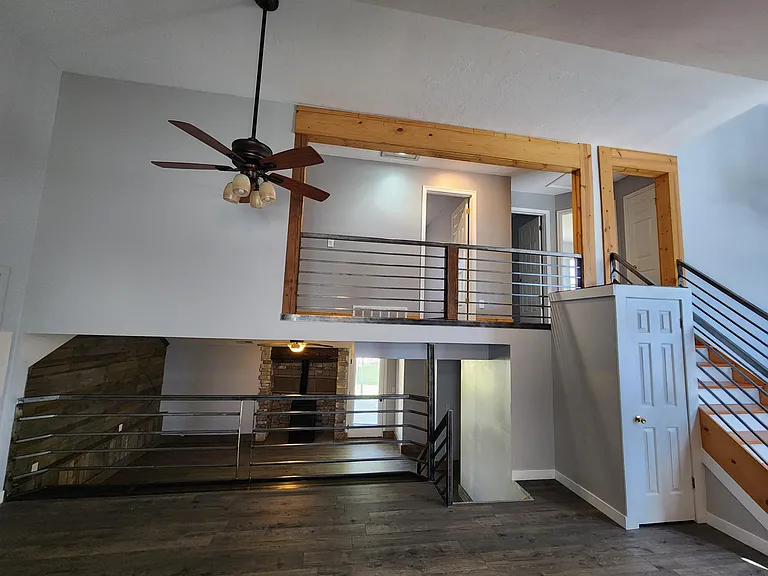 Upper level and Lower level View