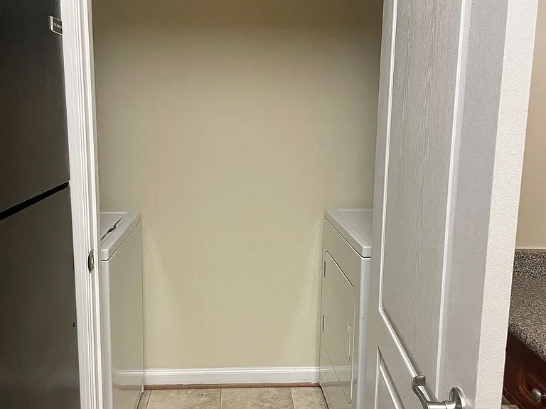 Clairmont at Farmgate — Photo 105