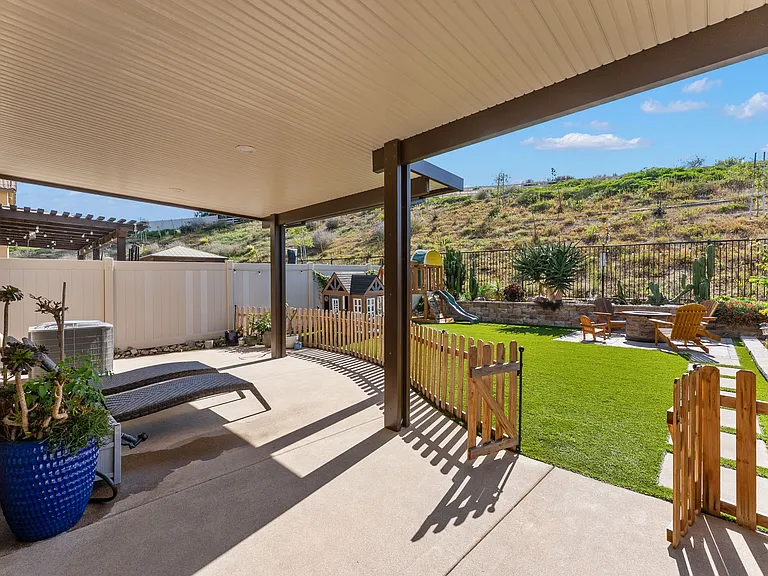 5428 Meridian Pl — Photo 8