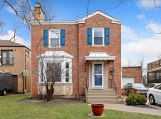 7225 N Kilpatrick Ave, Lincolnwood, IL 60712