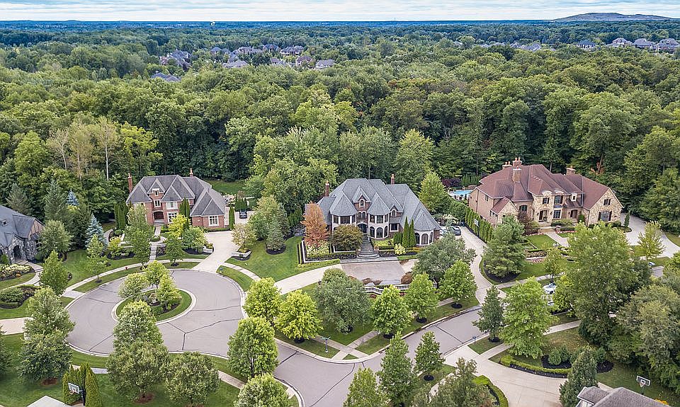 1st image of 47885 Bellagio Ct