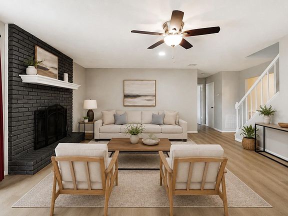2nd image of 1403 Neptune Ln