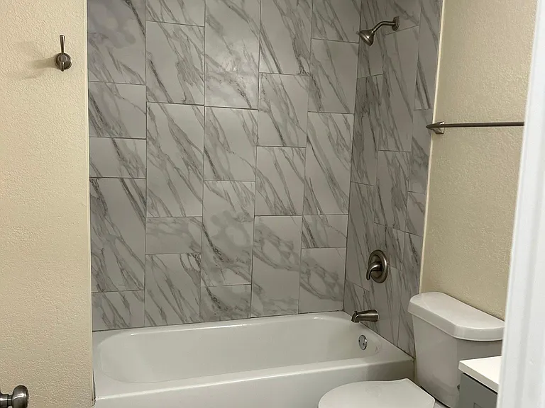 705 Azalea St — Photo 10