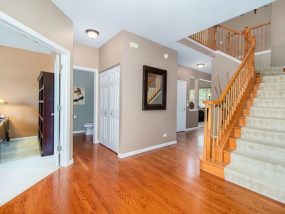 4th image of 3722 Provence Dr