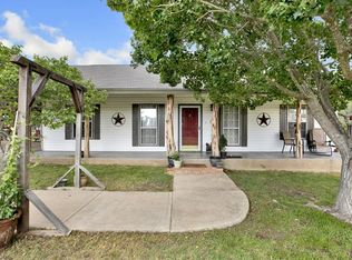 84 Lois Kay, Harper, TX 78631