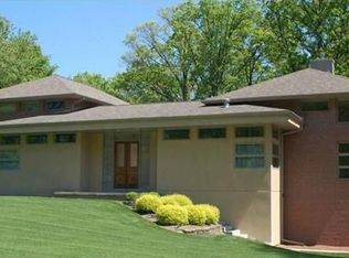 9 Hunters Ridge Dr, Saginaw, MI 48609