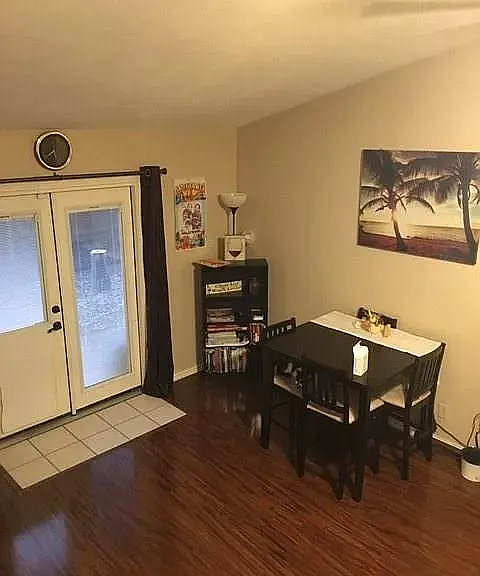 2901 Mulberry Ln — Photo 3