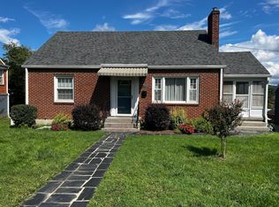 5329 Thornrose Rd, Roanoke, VA 24012