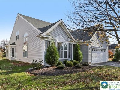 1897 Alexander Dr, Macungie, PA, 18062