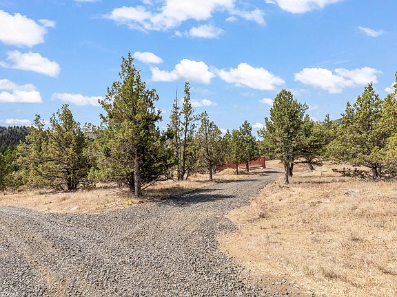 3rd image of SE Sundown Ln Lot 6