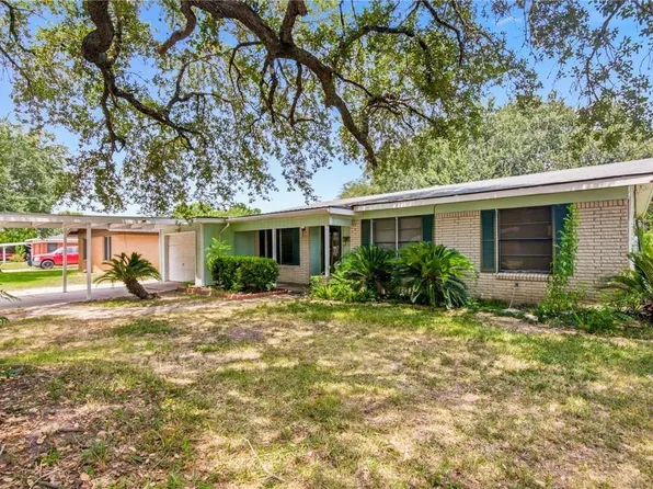 2302 E Rosebud Ave, Victoria, TX 77901