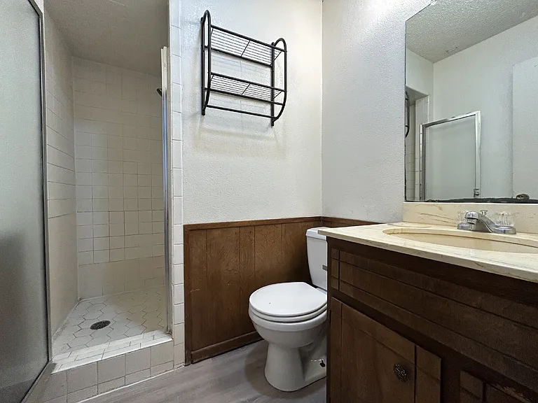 4303 52nd St #B — Photo 9
