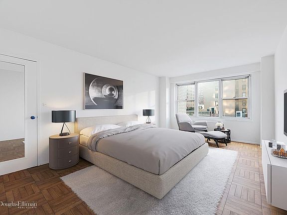 2nd image of 201 E 79th St APT 6D