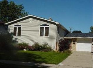 184 Dulles Rd, Des Plaines, IL 60016