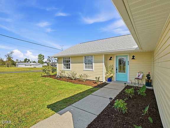 3rd image of 4944 Deerwood Ave