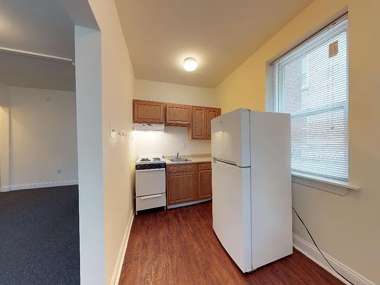 Royal Chester Apartments — Photo 14