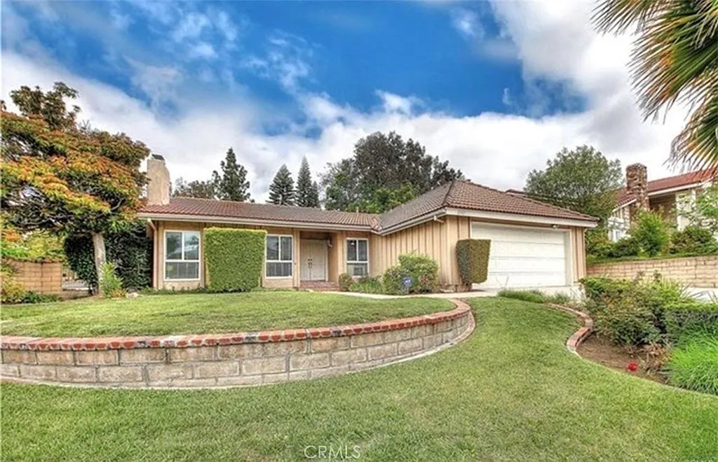 3 bed, 1906 sqft, $4,800 — Photo 1