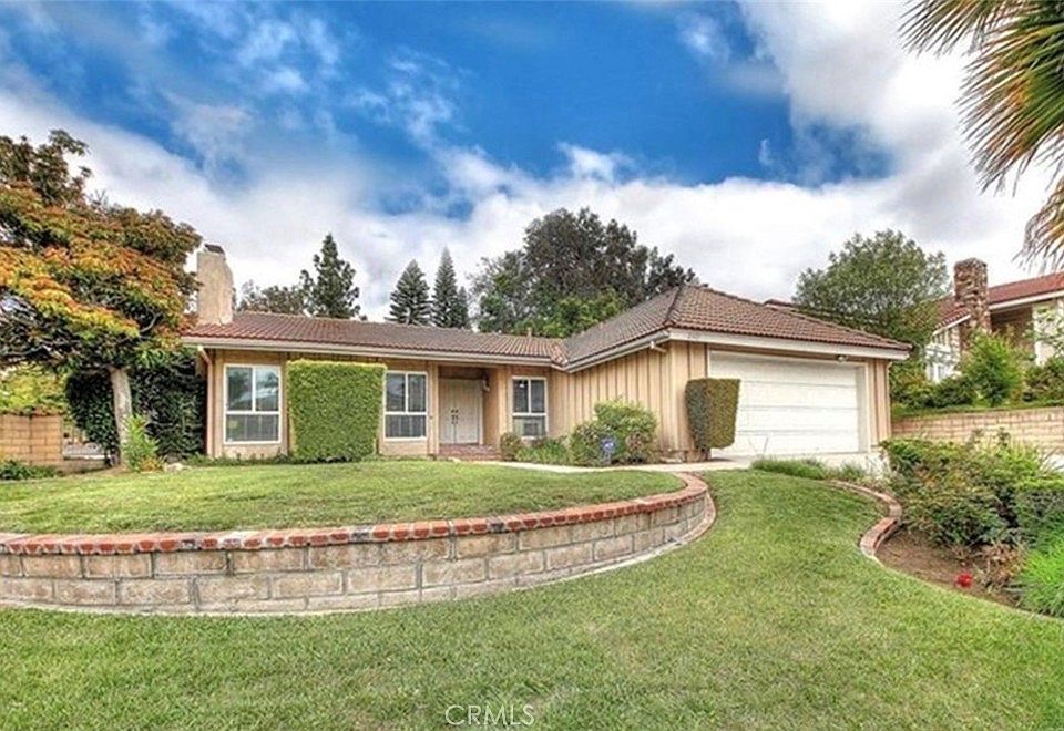 1st image of 2543 Farview Rd