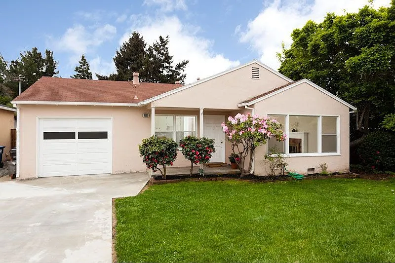 4065 Stevens St photo 1