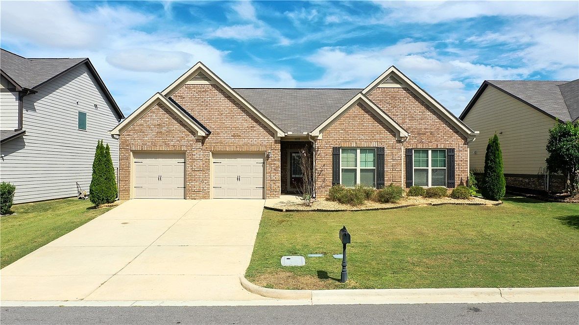 1111 Gwynnes Way, Opelika, AL 36804 | Zillow