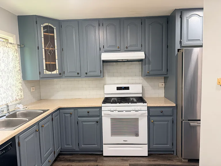 1677 Scott St — Photo 6