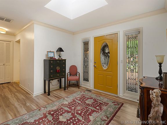 3rd image of 1555 Pecan Pl