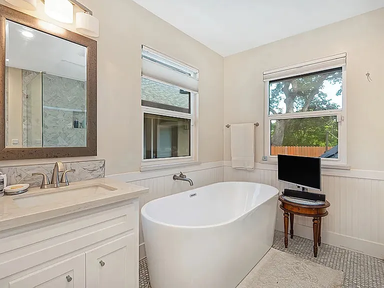 5225 Marione Dr — Photo 22
