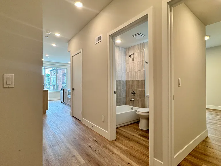 5222-24 Chester Ave #4 — Photo 7