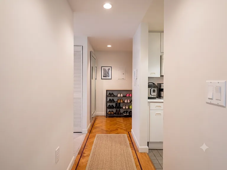 931 Massachusetts Ave #303 — Photo 2